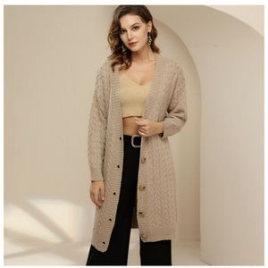 Over sized cream cardigan